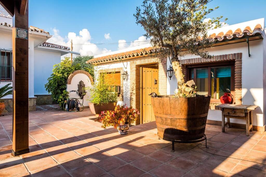 Estudio Maria De Waard Nerja Exteriör bild